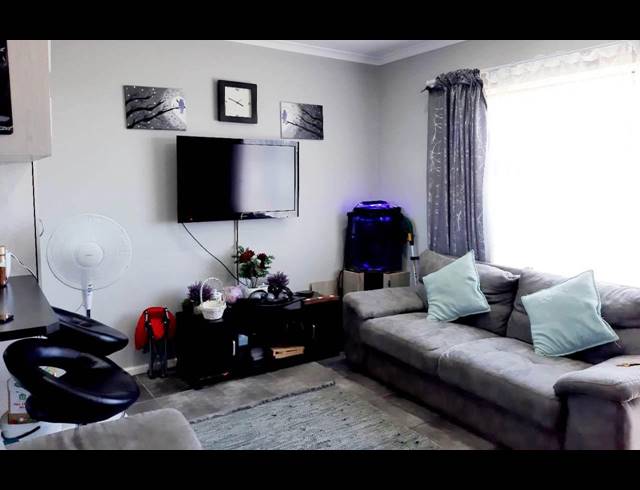 2 BEDROOM TOWNHOUSE RENTED IN SHERWOOD